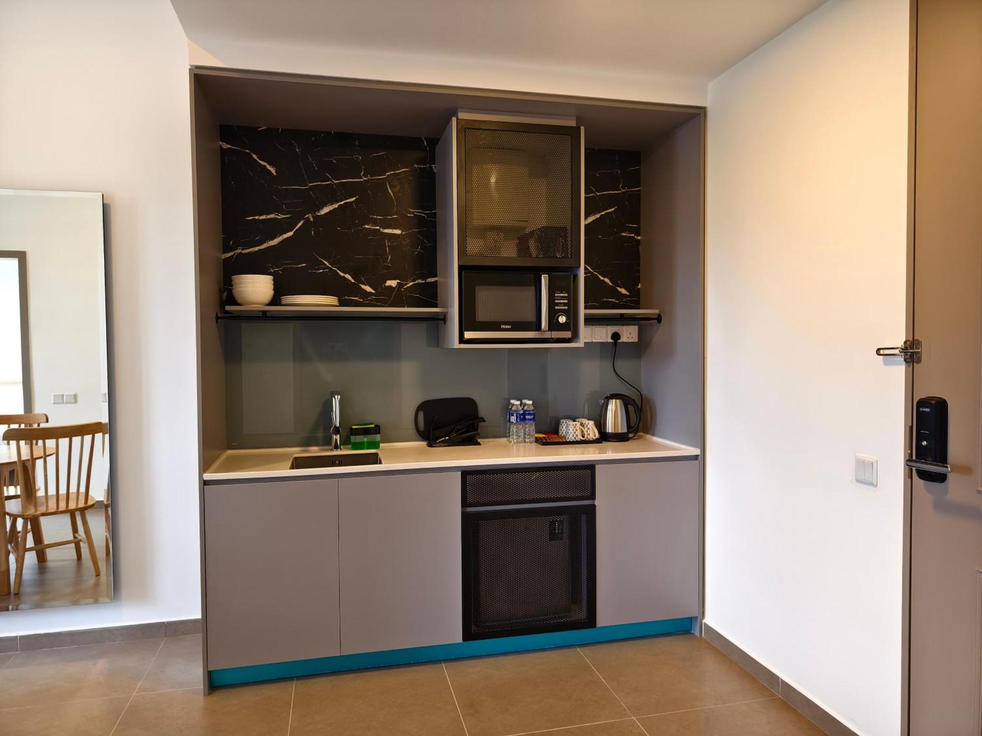Mossaz Suites Empire City By Starwood Petaling Jaya Exteriör bild