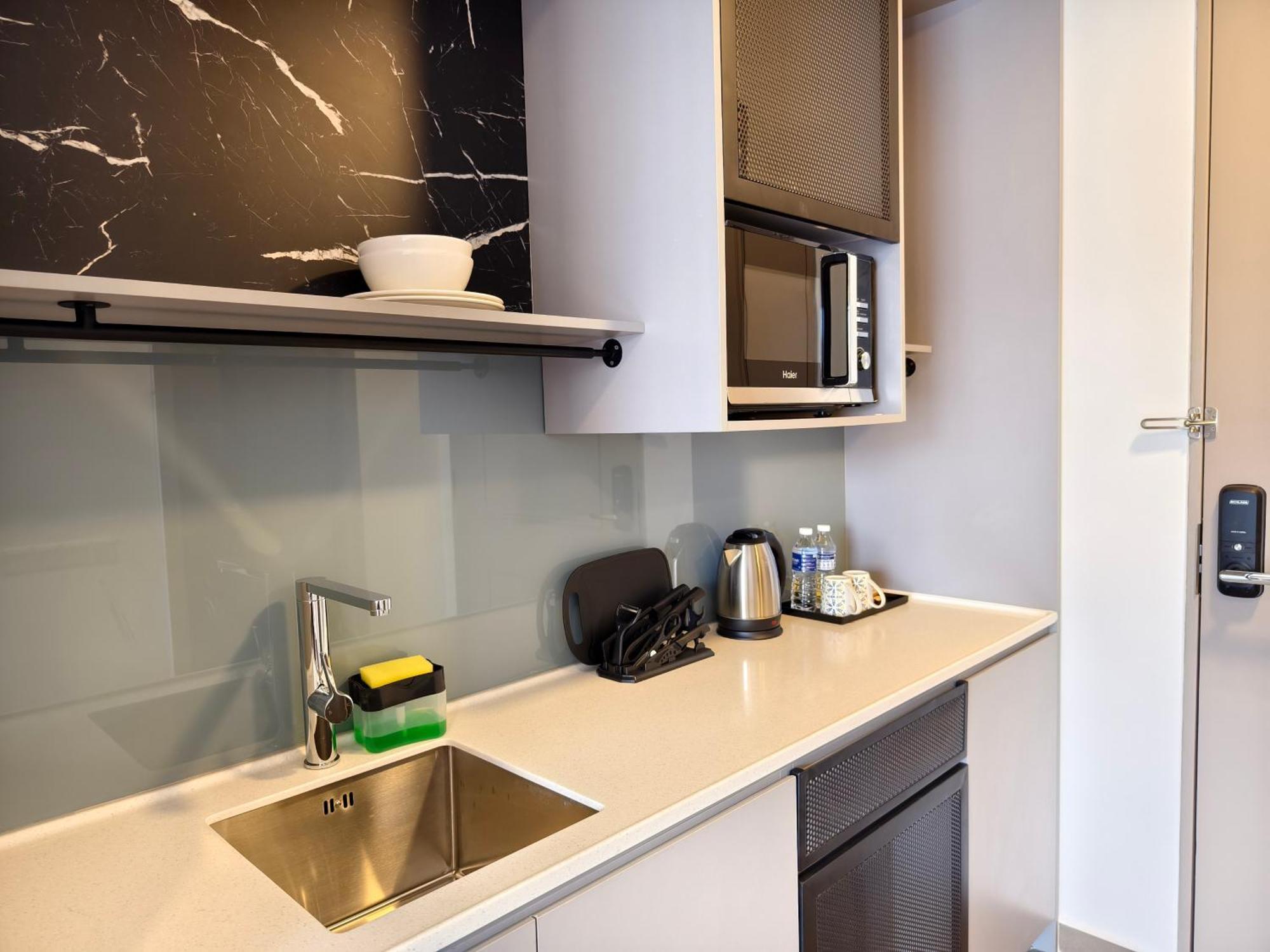 Mossaz Suites Empire City By Starwood Petaling Jaya Exteriör bild