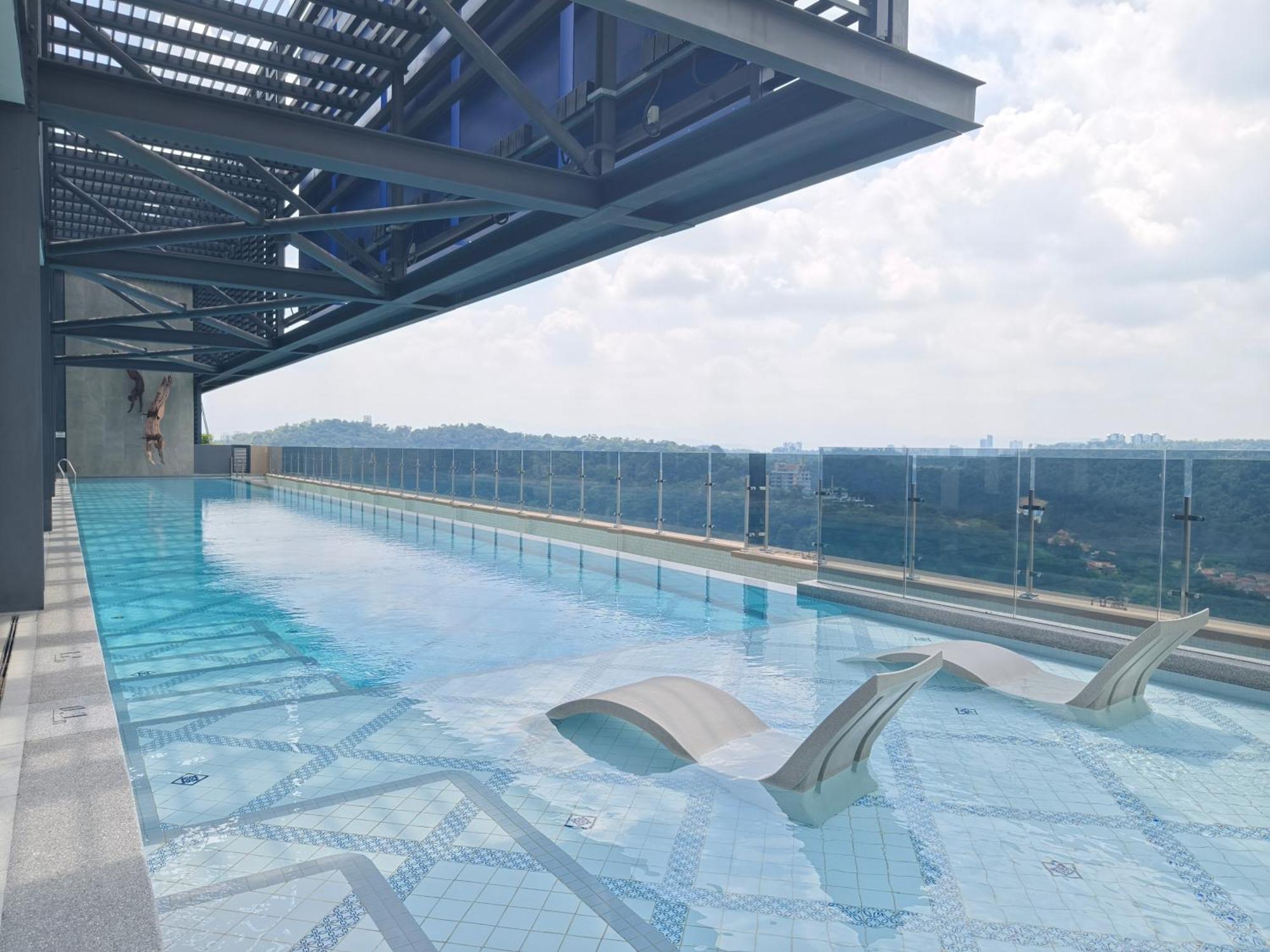Mossaz Suites Empire City By Starwood Petaling Jaya Exteriör bild