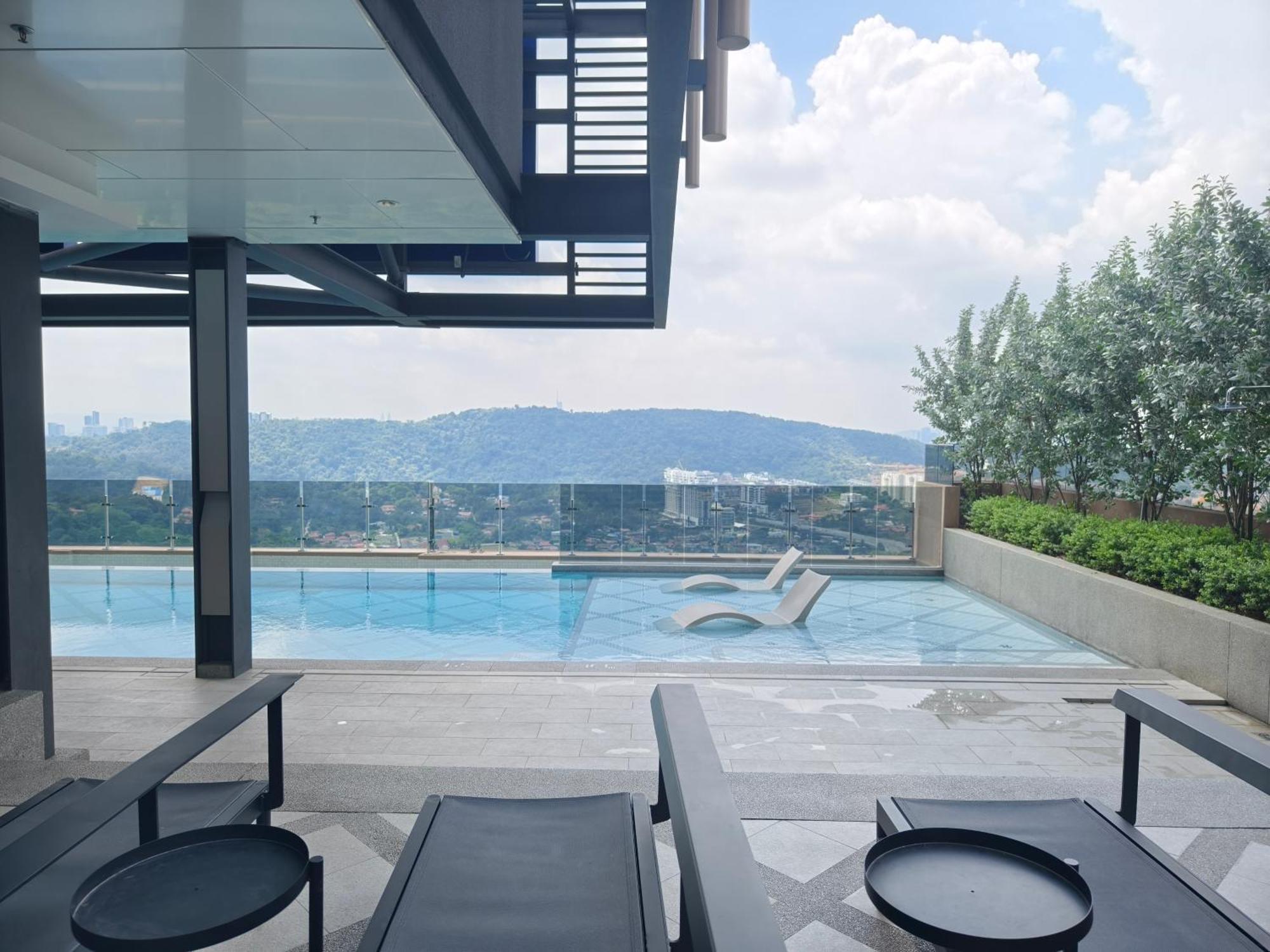 Mossaz Suites Empire City By Starwood Petaling Jaya Exteriör bild